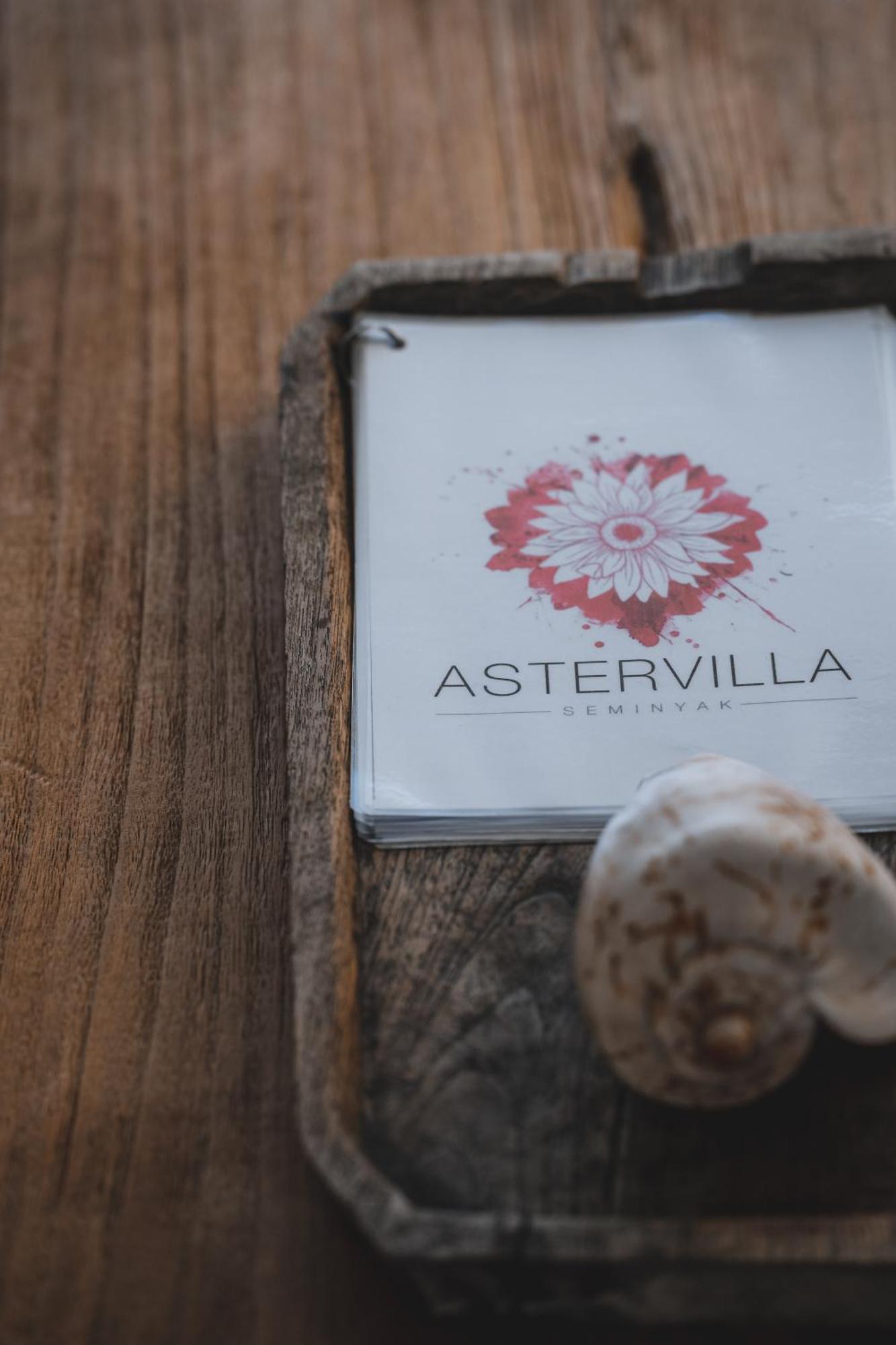 Aster Villa Seminyak Bagian luar foto
