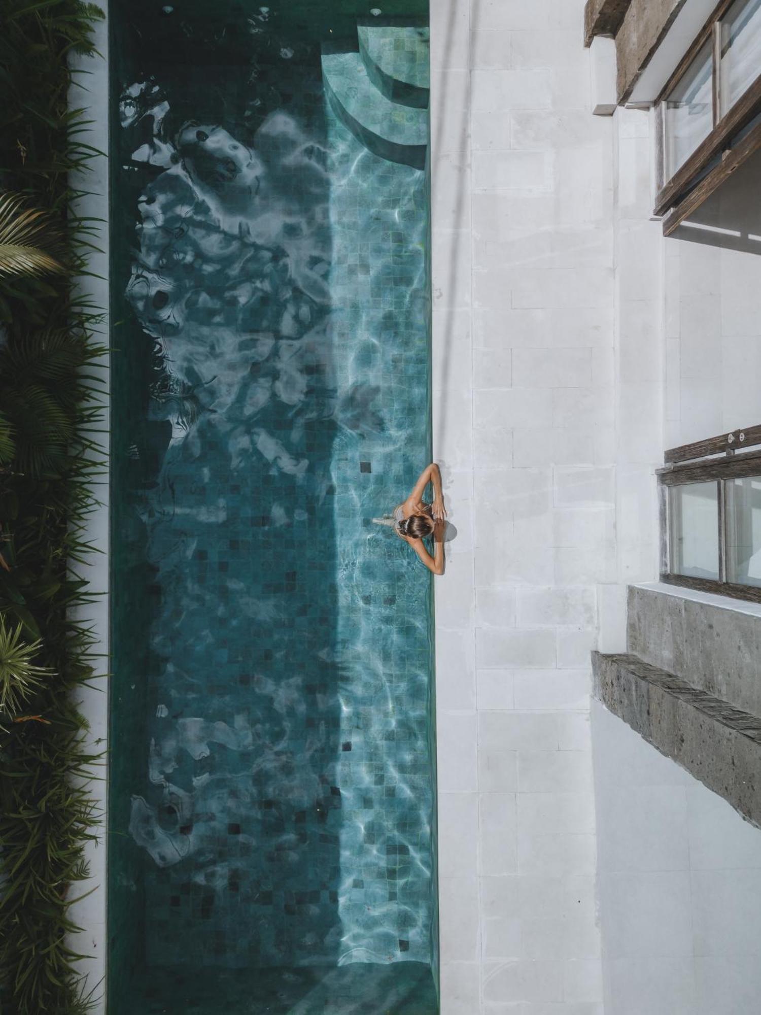 Aster Villa Seminyak Bagian luar foto