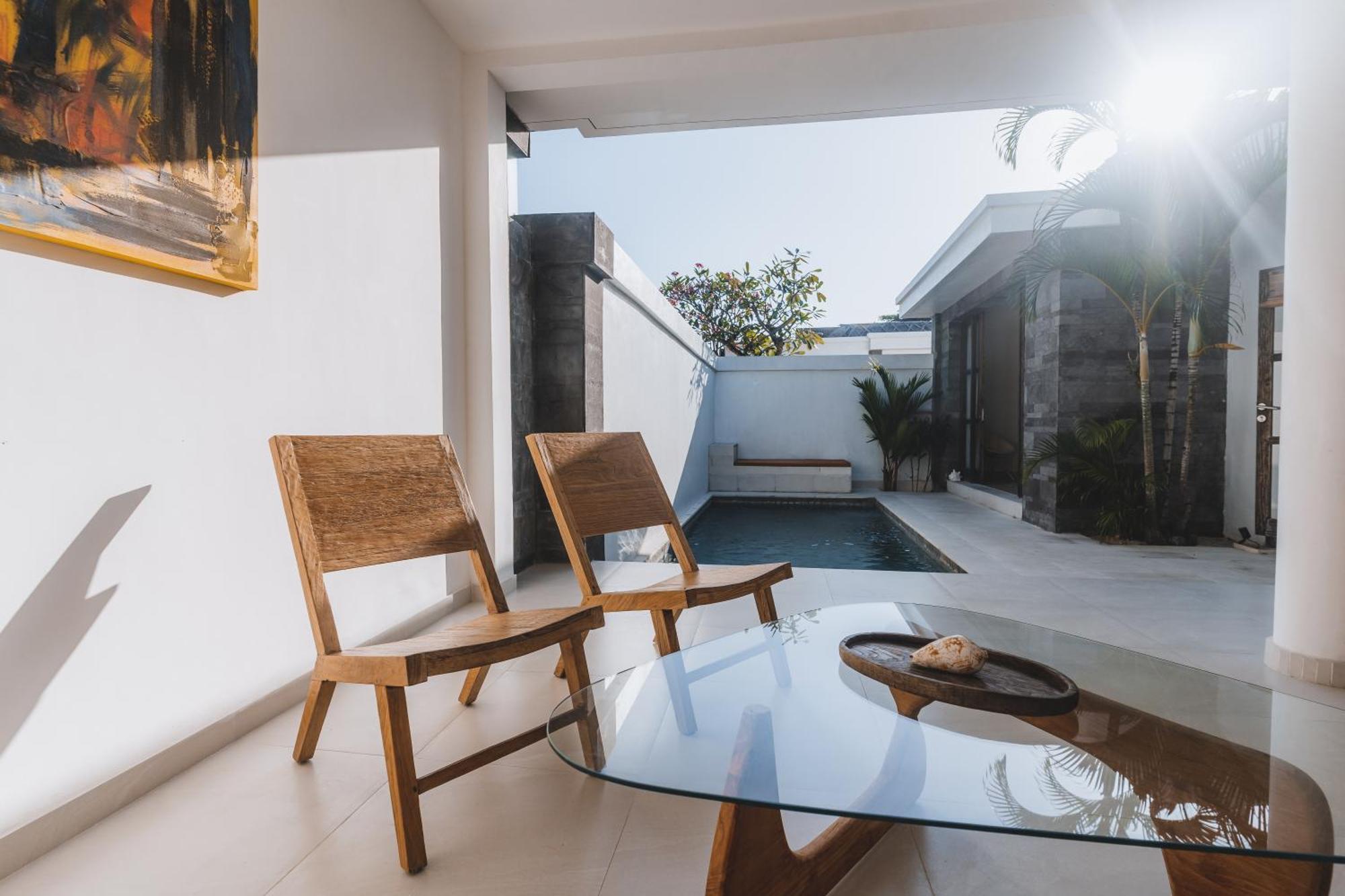 Aster Villa Seminyak Bagian luar foto