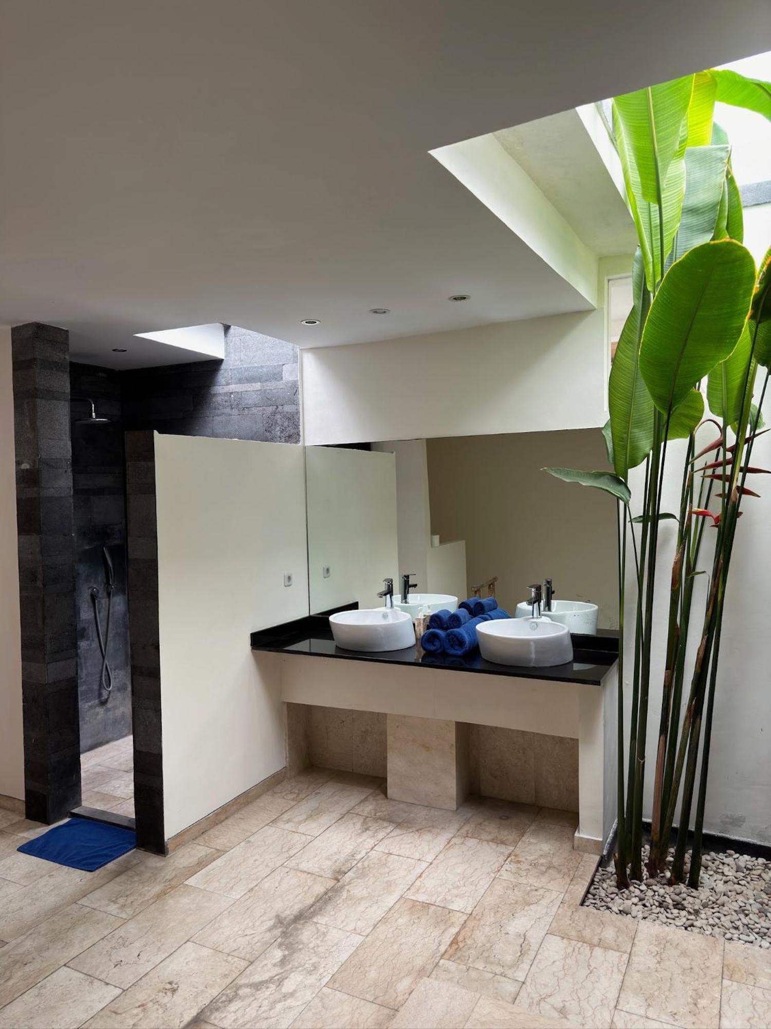 Aster Villa Seminyak Bagian luar foto